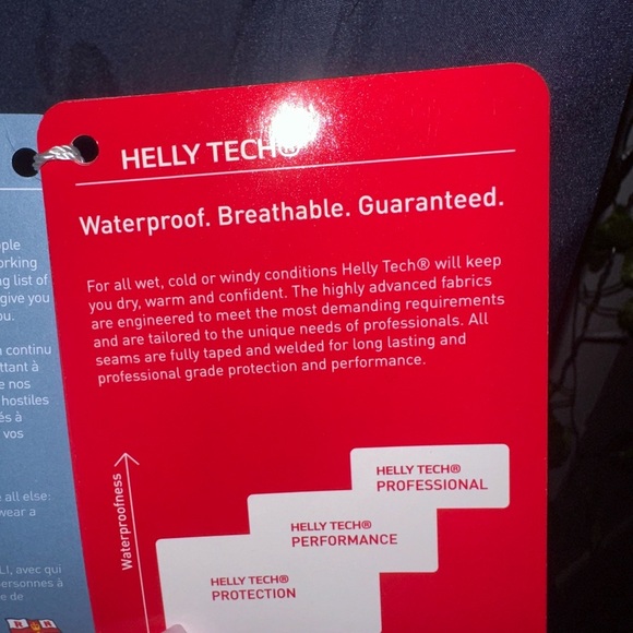 Helly Hansen Black Vest with Red Accents - Picture 6 of 15